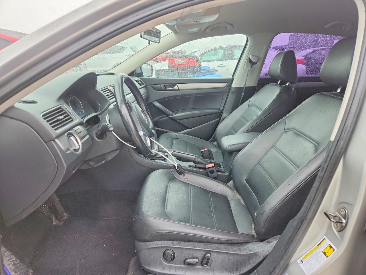 2014 Volkswagen Passat S - Фото 7