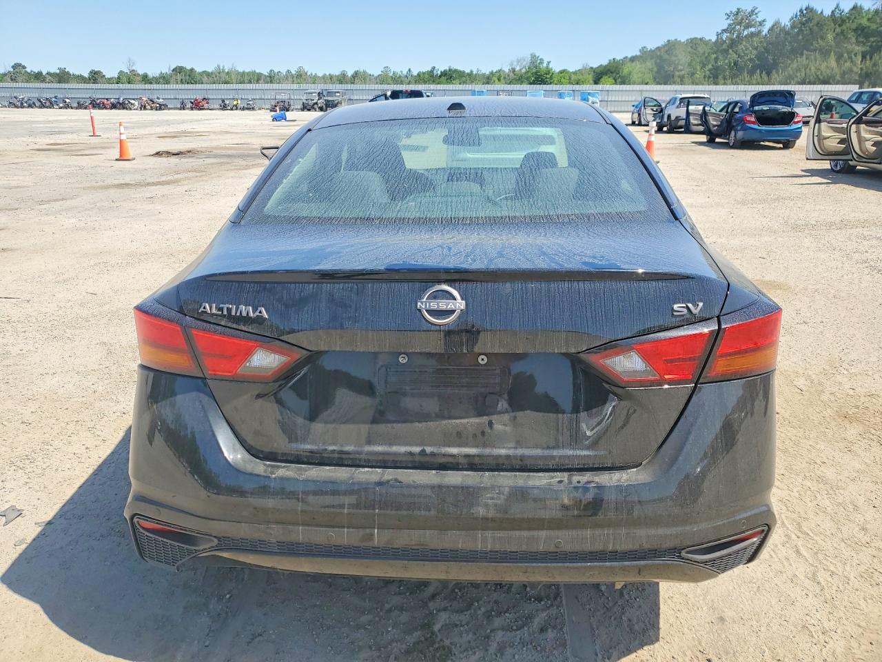 2024 Nissan Altima Sv - Image 6