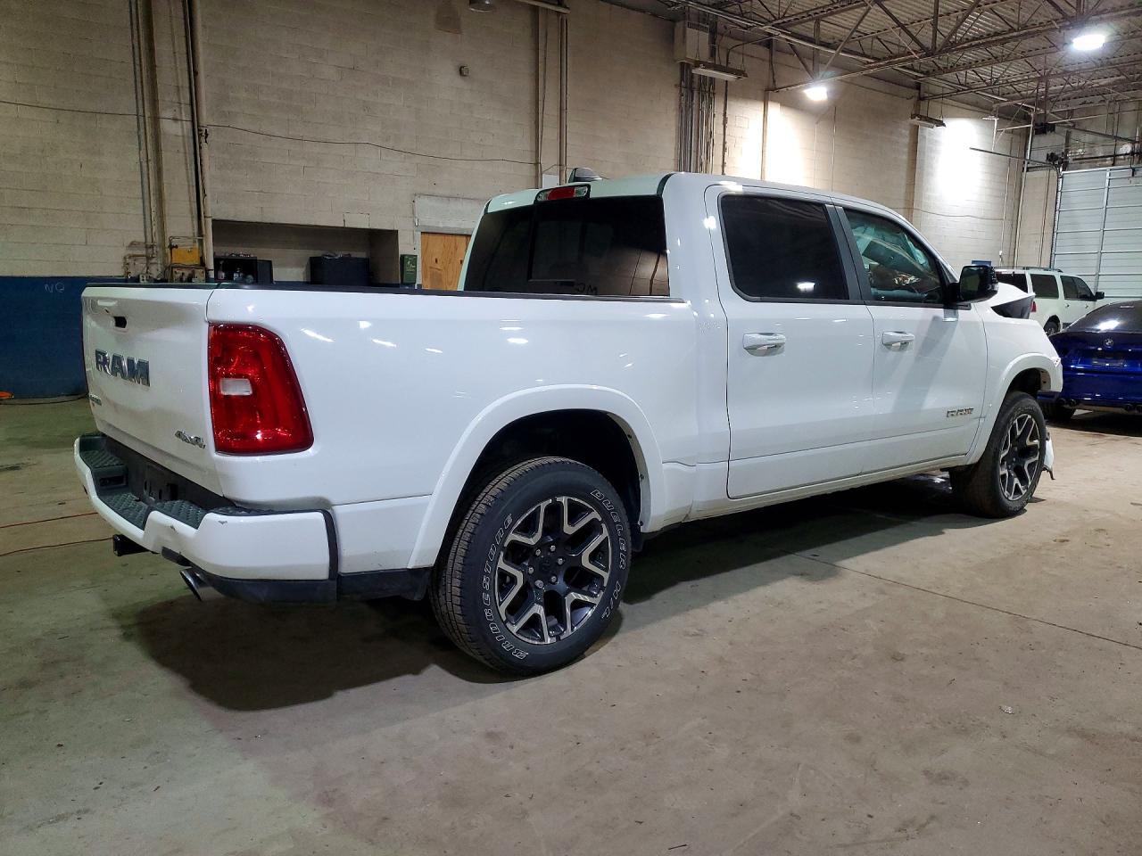 2025 Ram 1500 Laramie - Фото 3