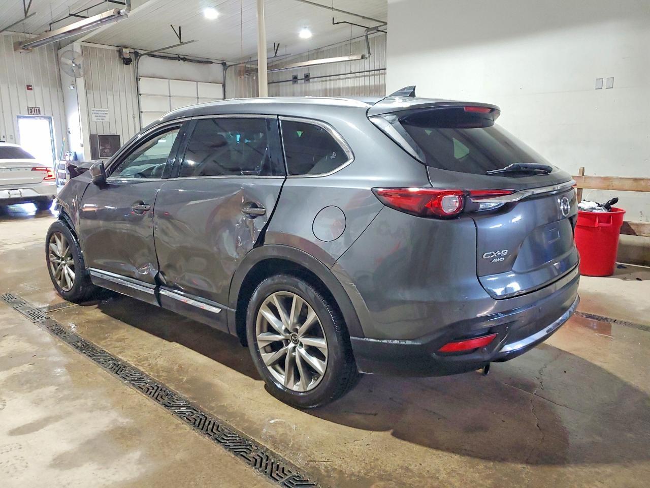 2018 Mazda Cx-9 Grand Touring - Image 2