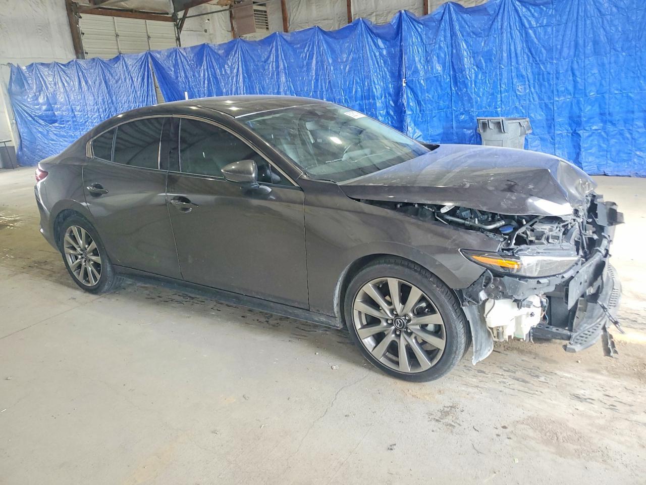 2021 Mazda 3 Premium - Фото 4