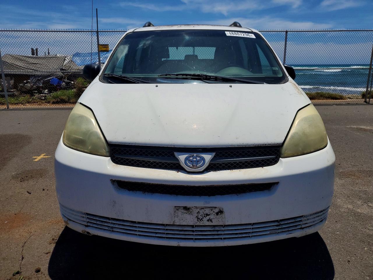 2004 Toyota Sienna Ce 7 Passenger - Image 5