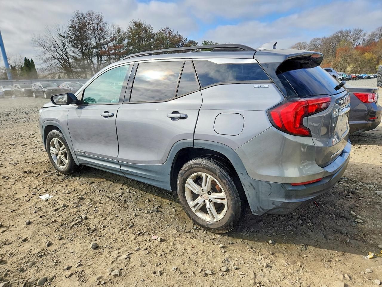 2019 GMC Terrain Sle - Image 2