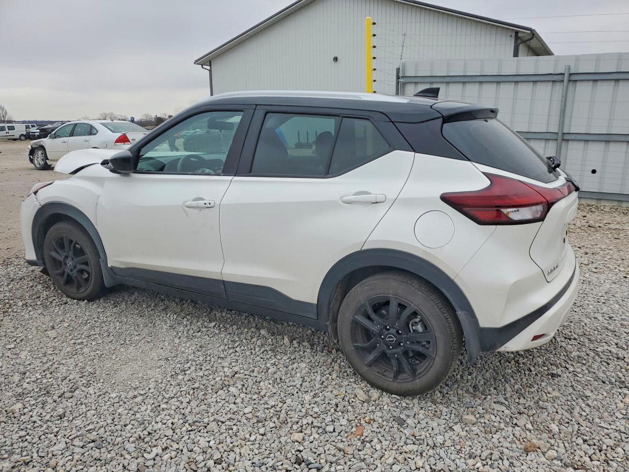 2023 Nissan Kicks Sv - Фото 2