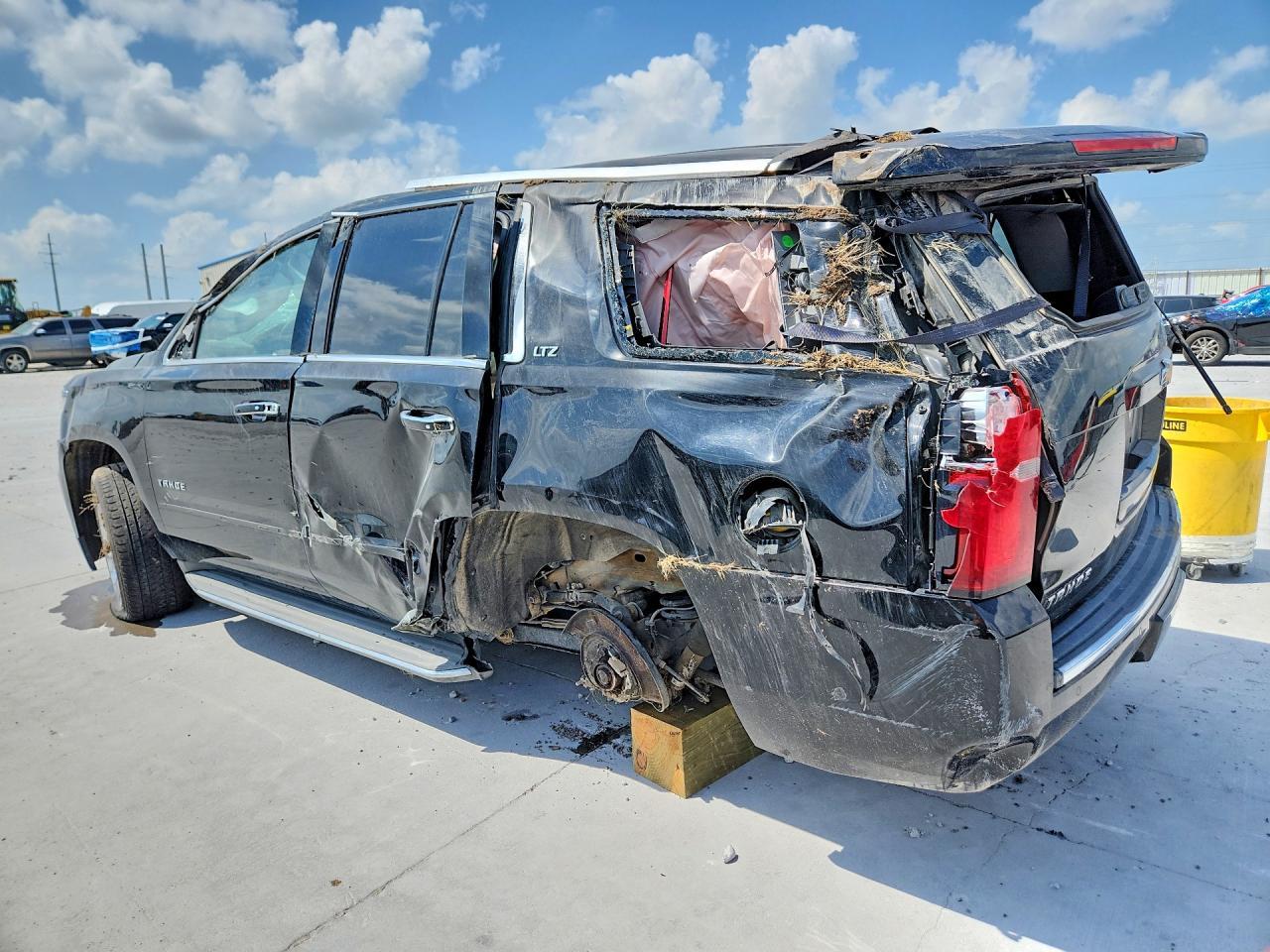 2015 Chevrolet Tahoe C1500 Ltz - Фото 2