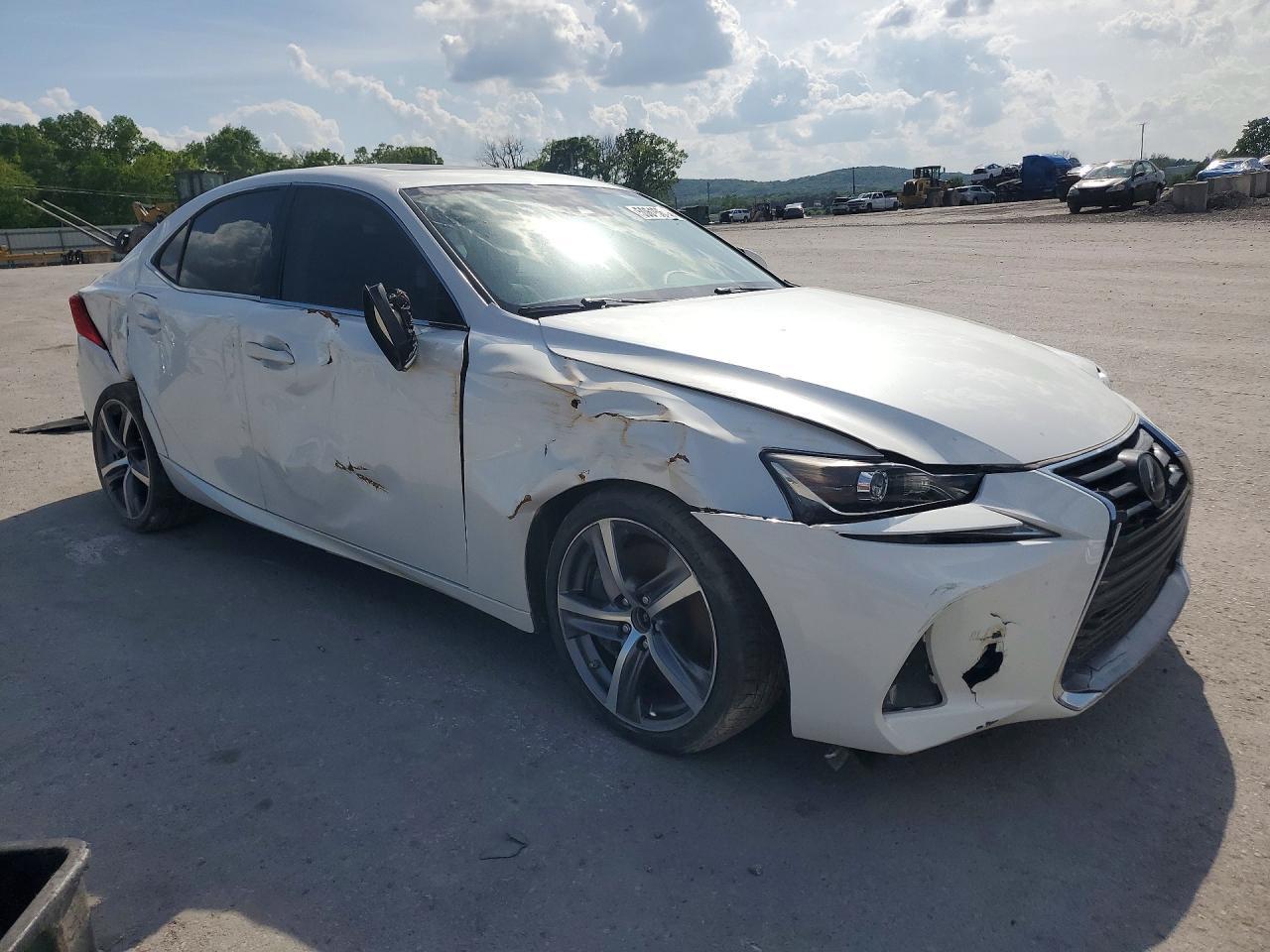 2017 Lexus Is 300 - Фото 4