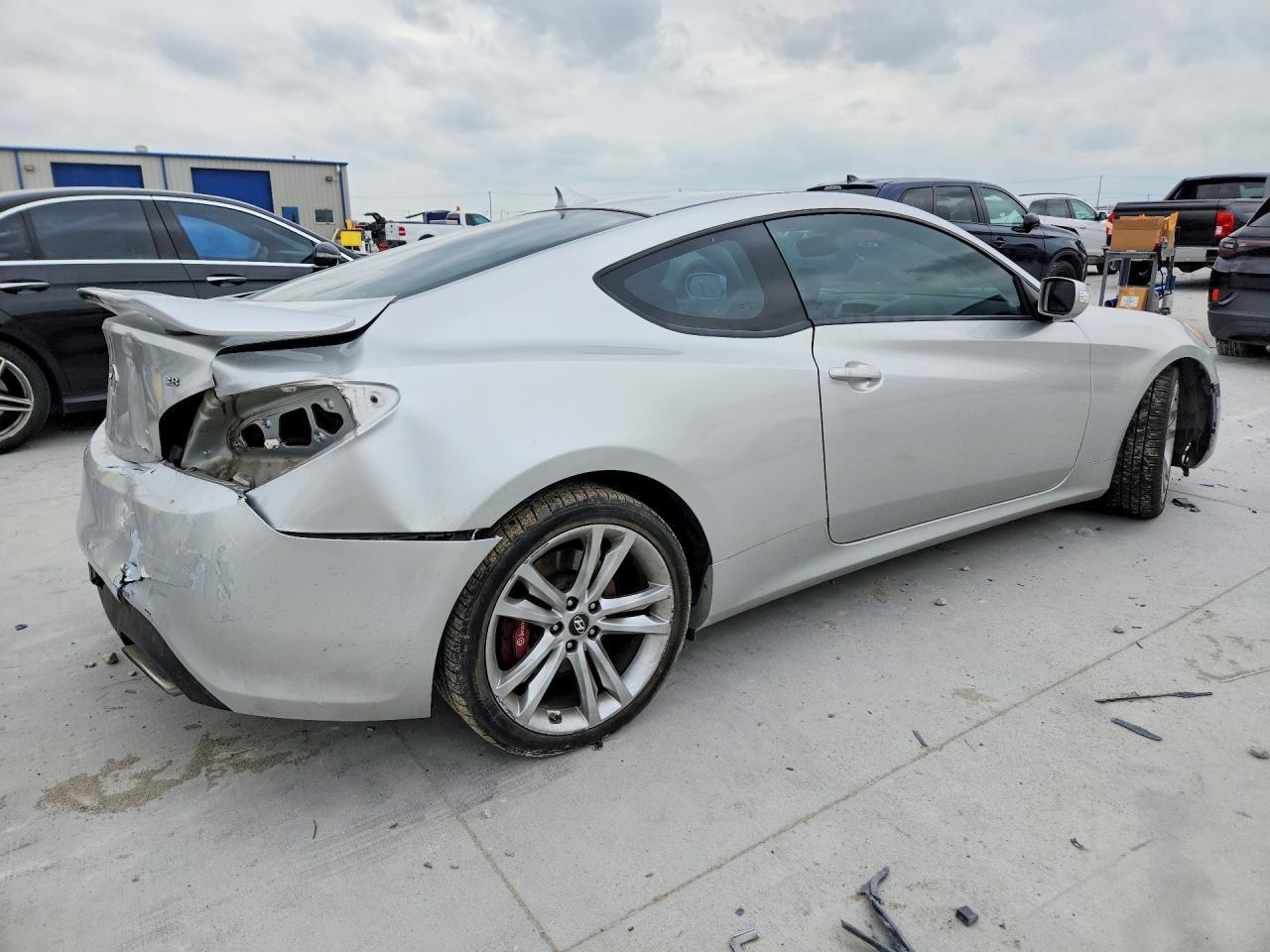 2012 Hyundai Genesis Coupe 3.8L - Image 3