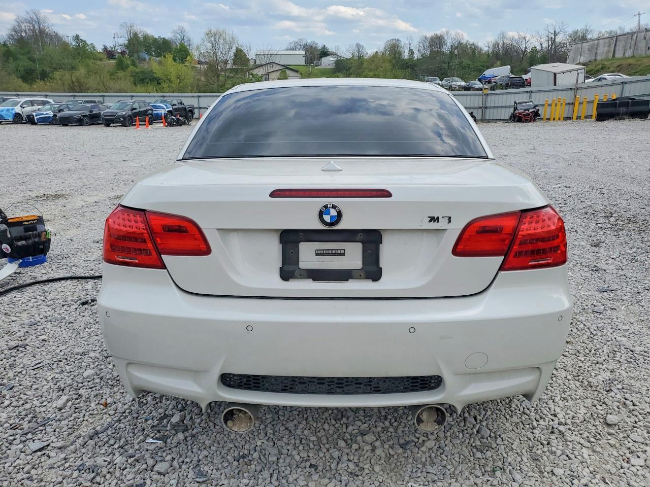 2011 BMW M3 - Image 6
