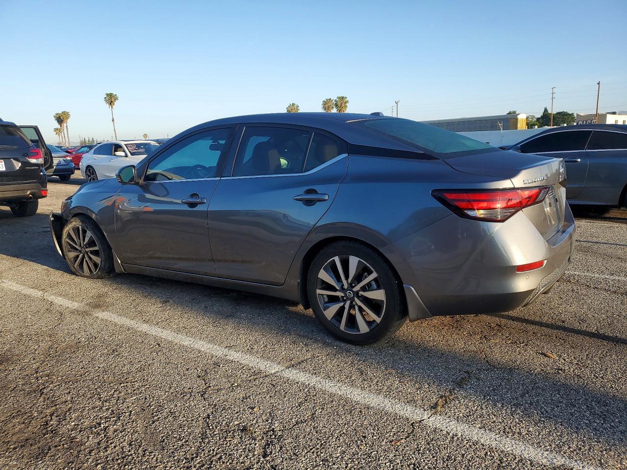2020 Niss Sentra - Фото 2