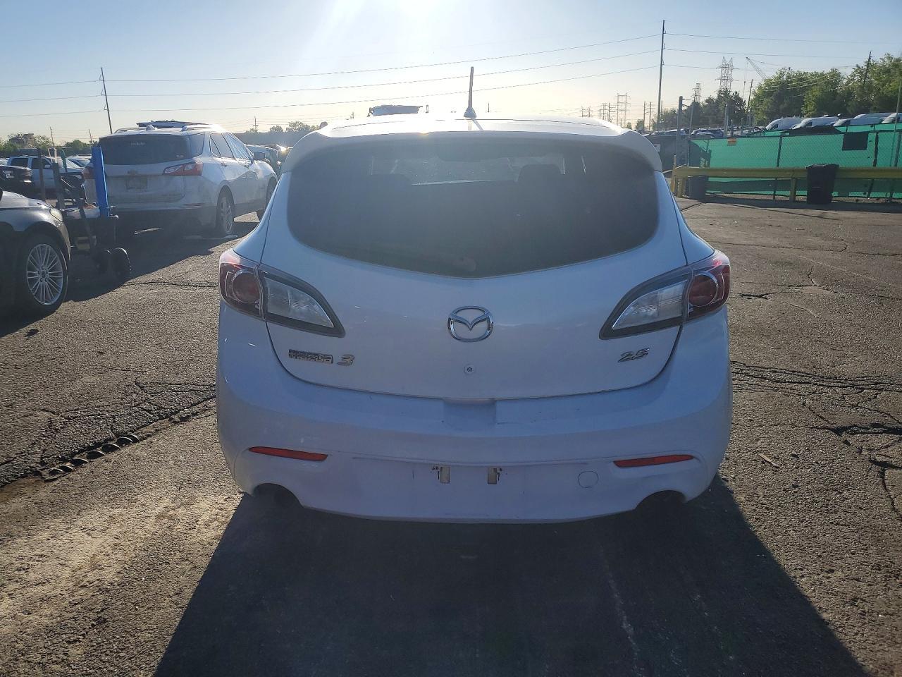 2012 Mazda 3 S - Image 6