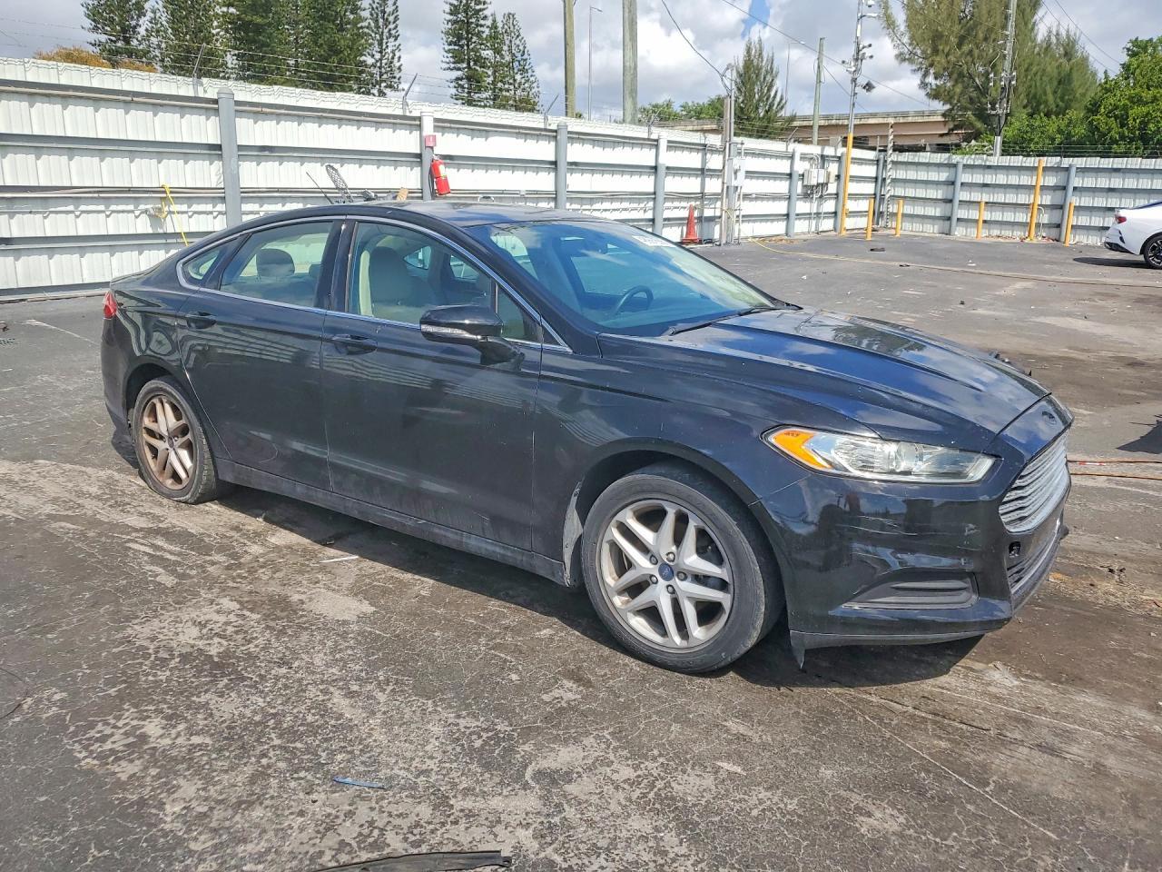 2016 Ford Fusion Se - Фото 4