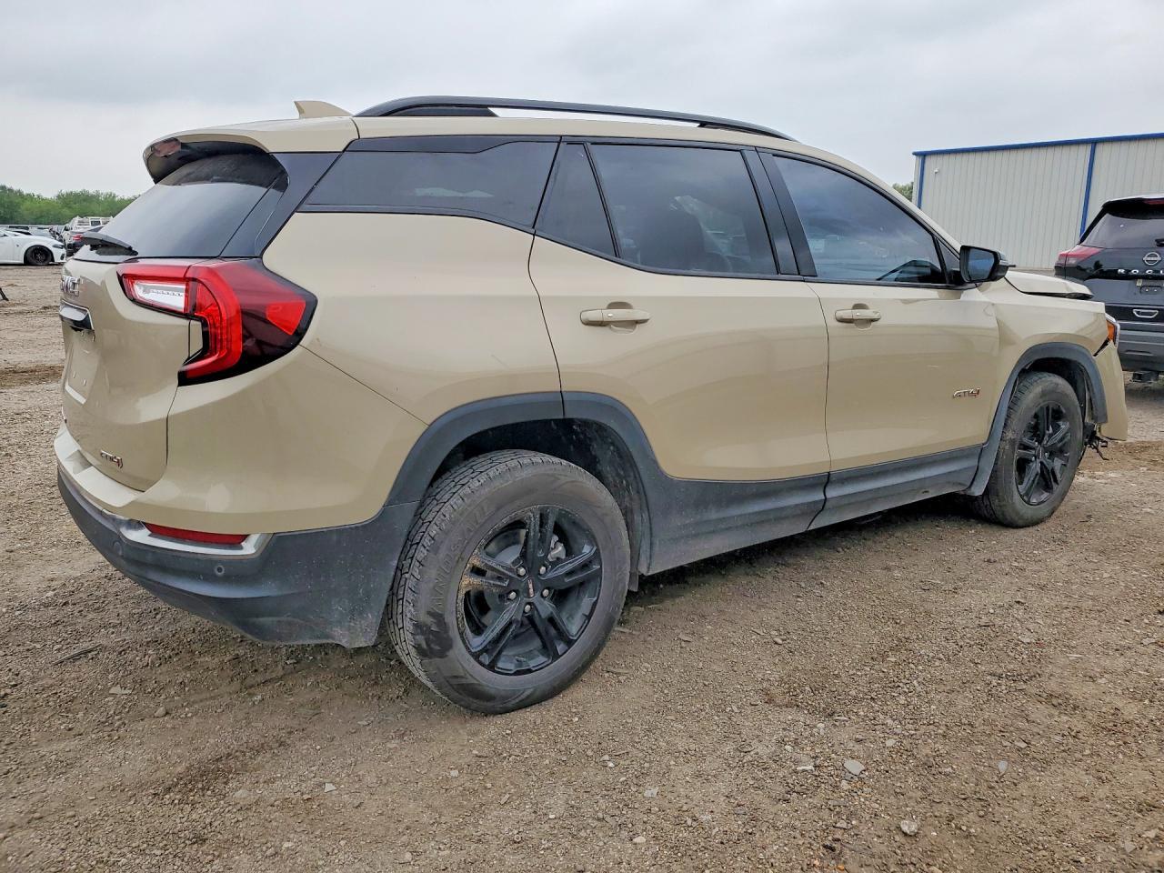 2022 GMC Terrain At4 - Фото 3