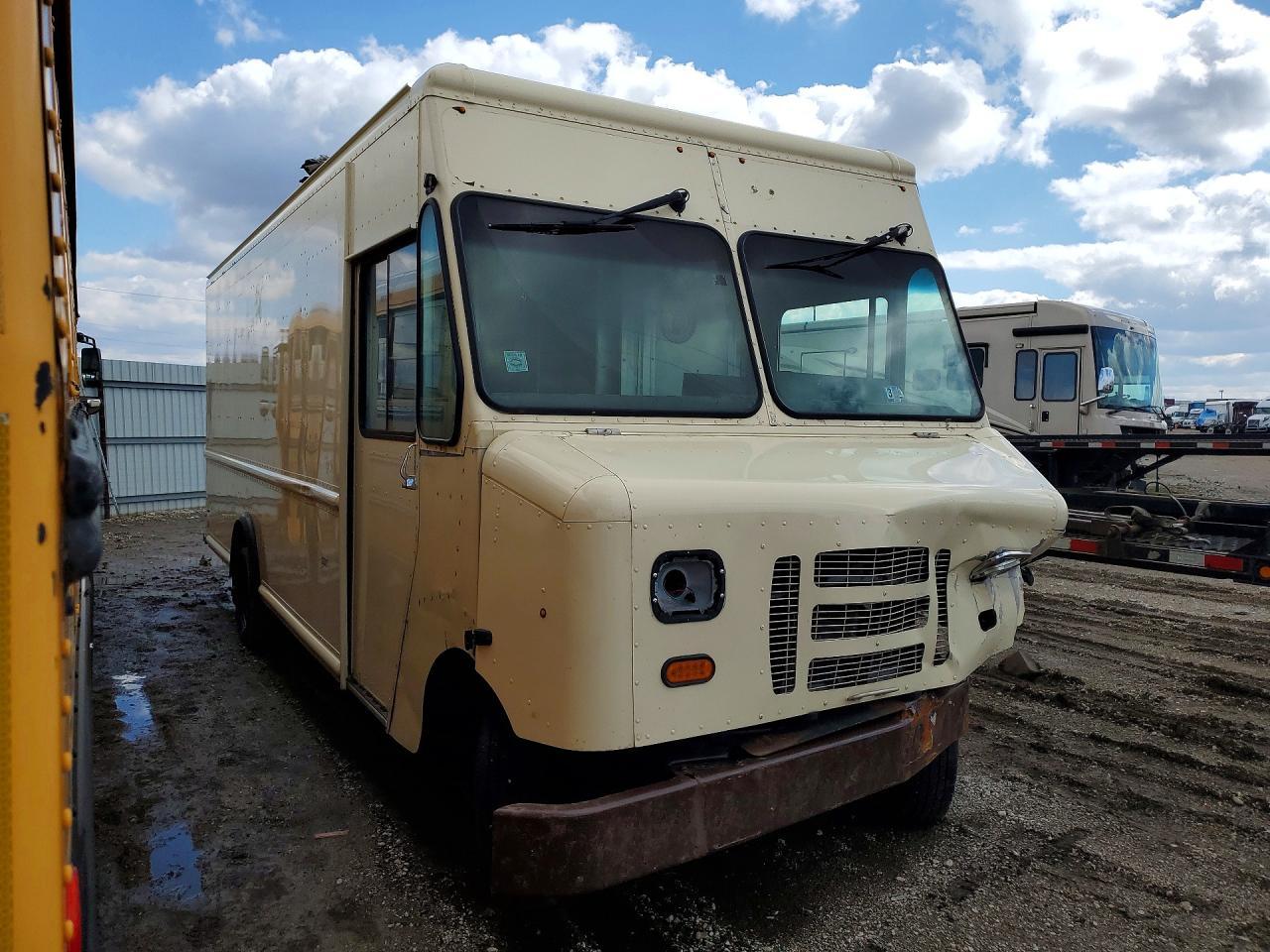 2019 Ford E450 Delivery Truck - Image 4