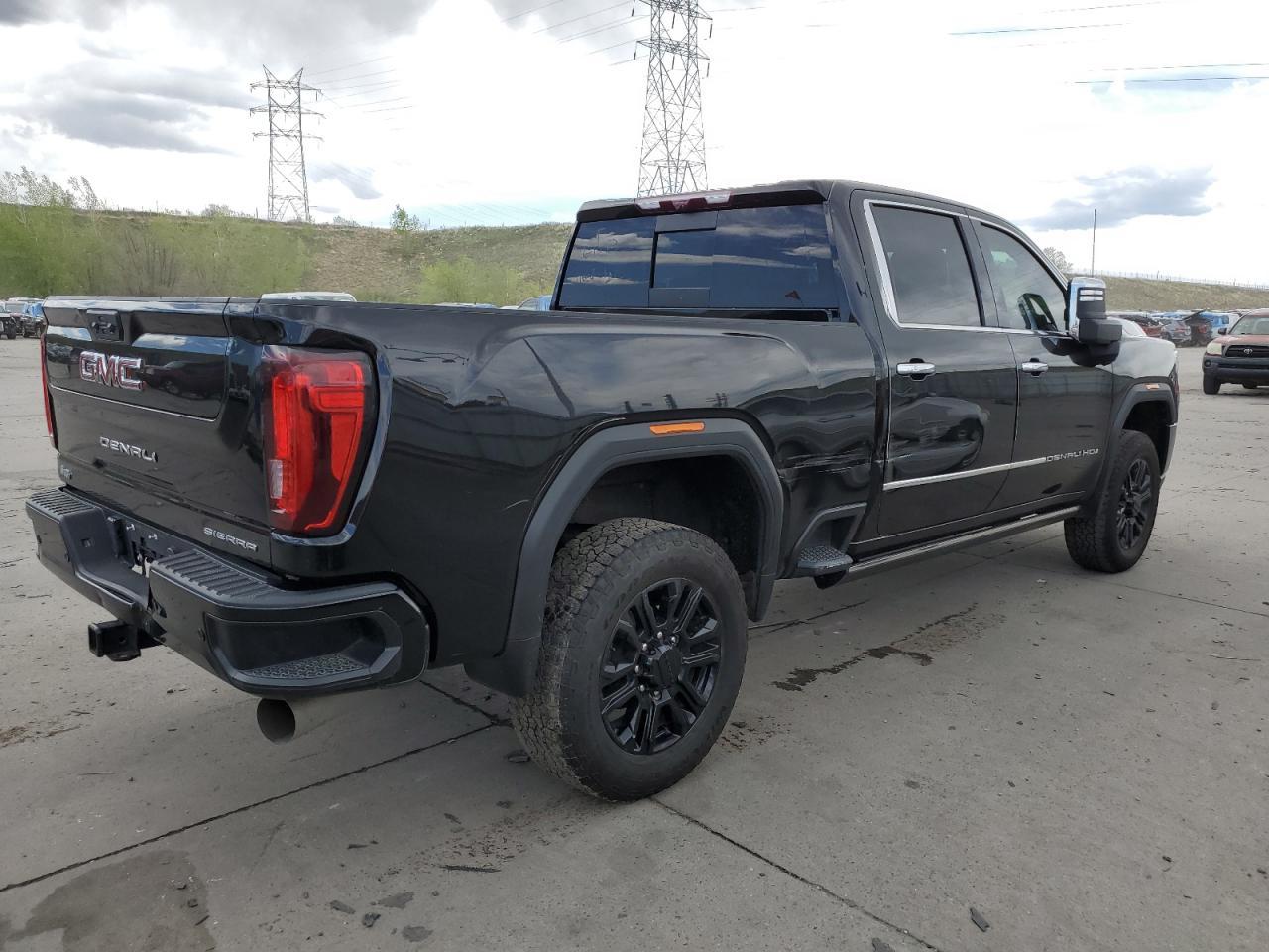 2022 GMC Sierra K2500 Denali - Image 3