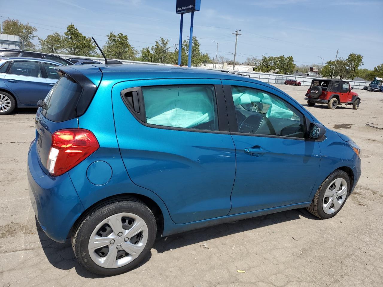2019 Chevrolet Spark Ls - Фото 3