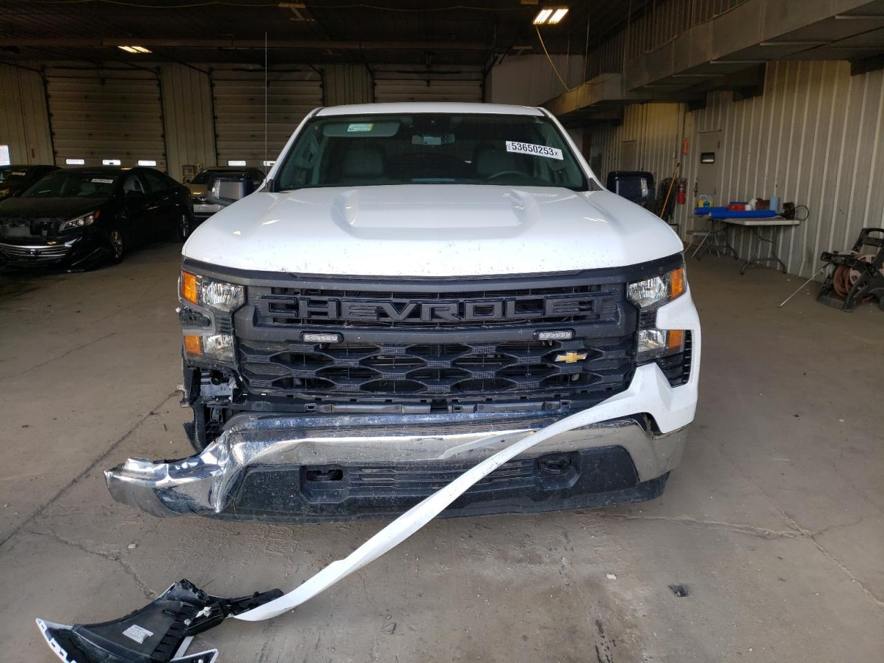 2023 Chevrolet Silverado K1500 - Фото 5
