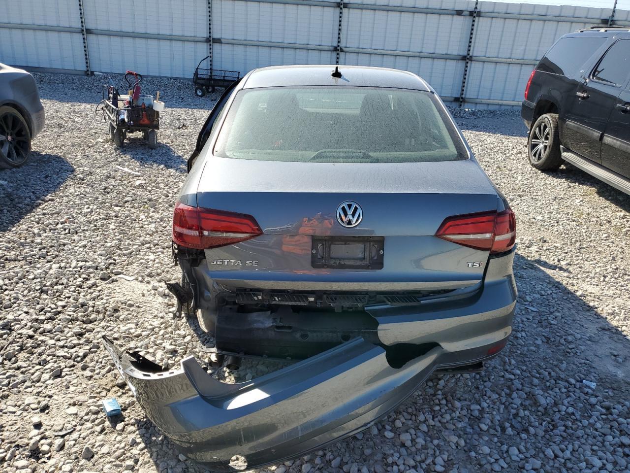 2016 Volkswagen Jetta Se - Image 6