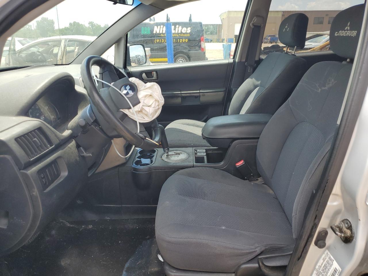 2005 Mitsubishi Endeavor Ls - Фото 7