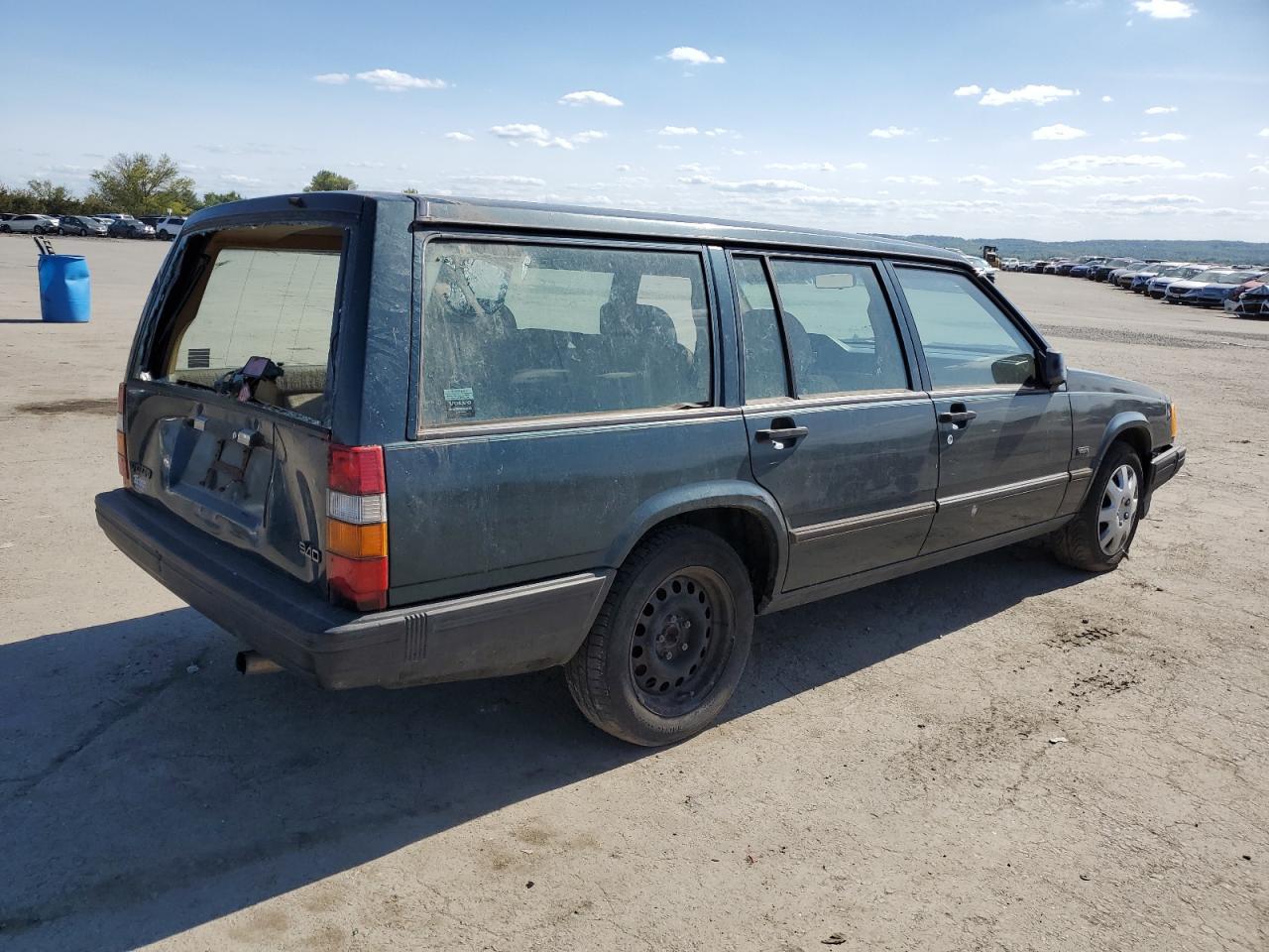 1994 Volvo 940 - Image 3