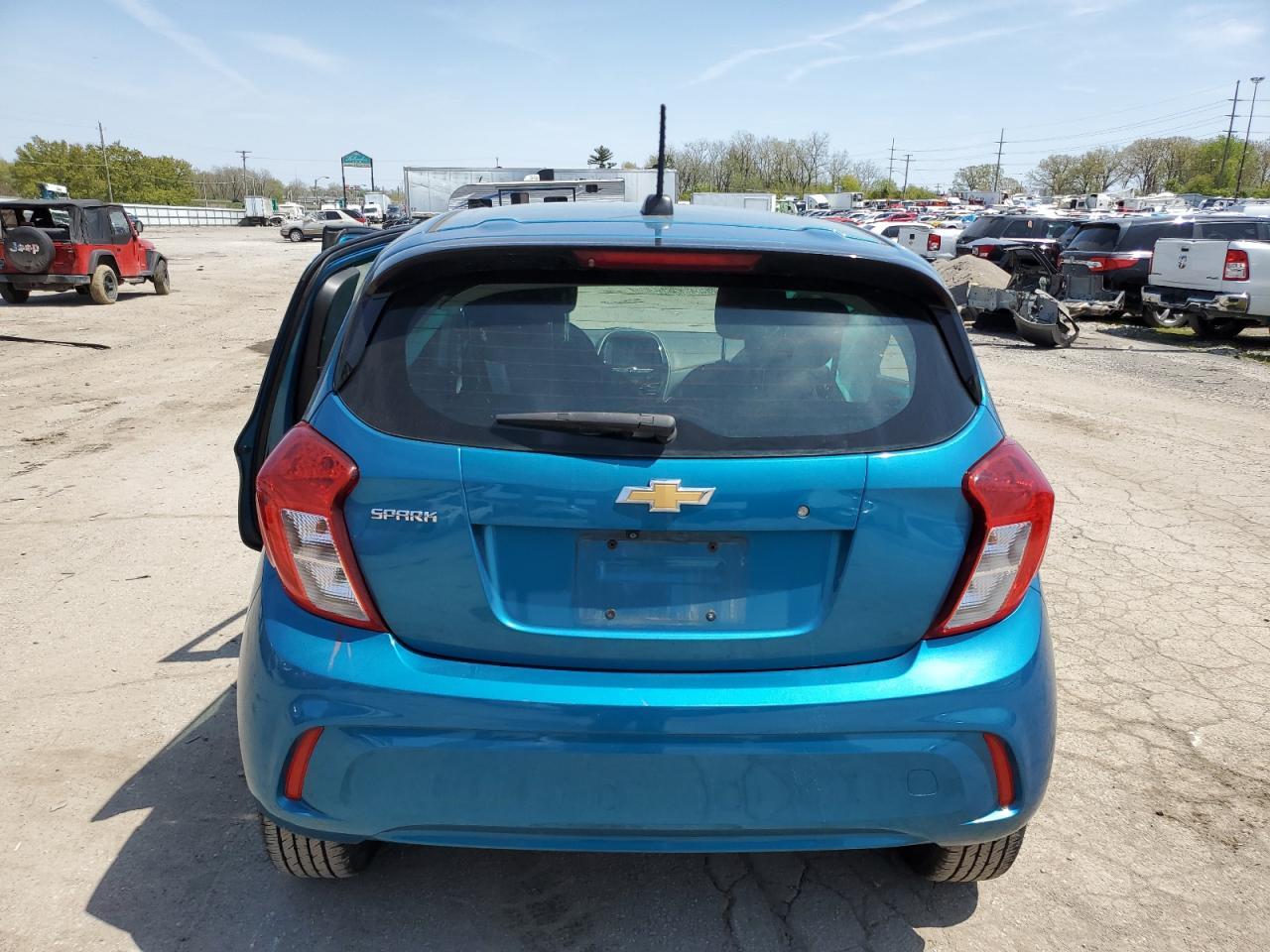 2019 Chevrolet Spark Ls - Фото 6