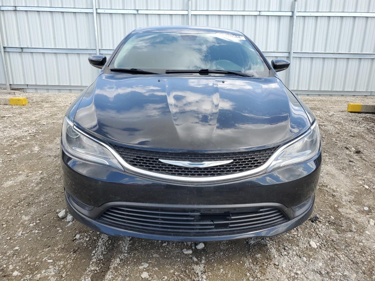 2015 Chrysler 200 Lx - Image 5