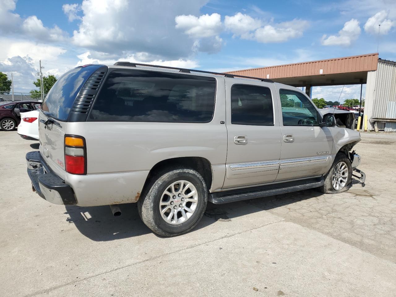 2005 GMC Yukon Xl K1500 - Image 3