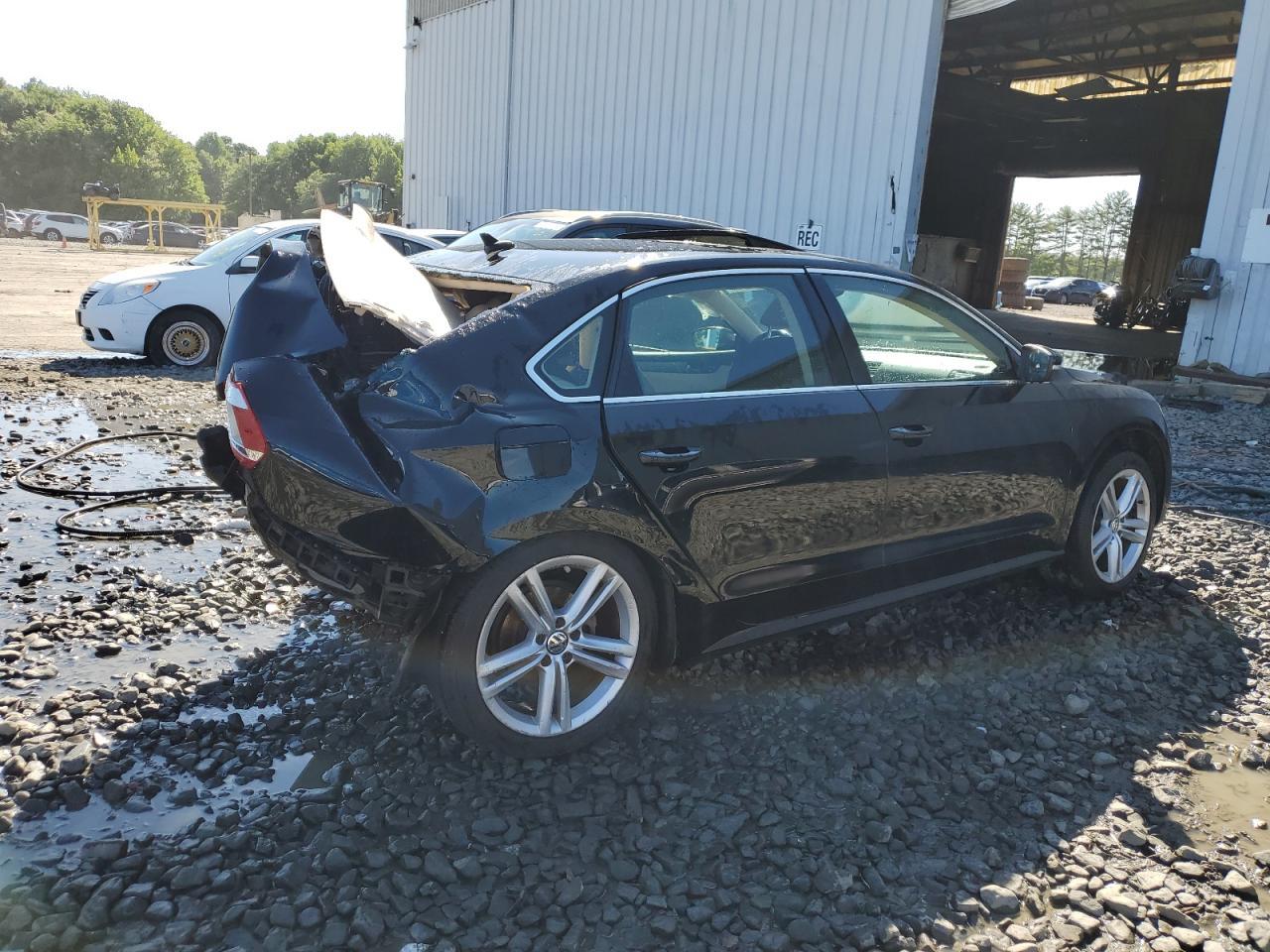 2014 Volkswagen Passat Se - Фото 3