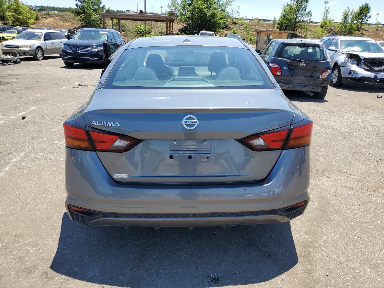 2020 Nissan Altima S - Image 6