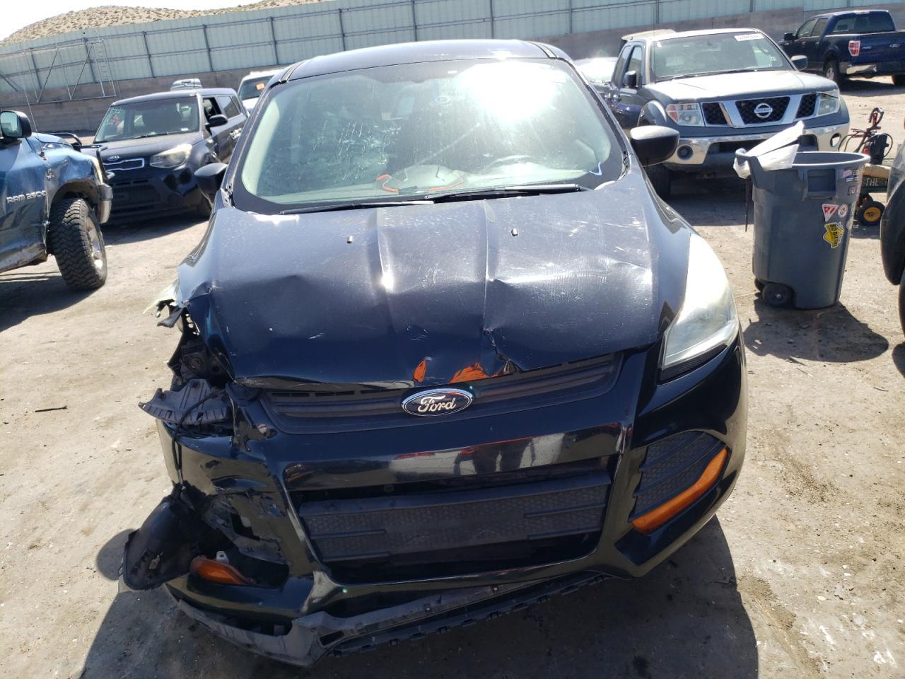 2016 Ford Escape S - Фото 5