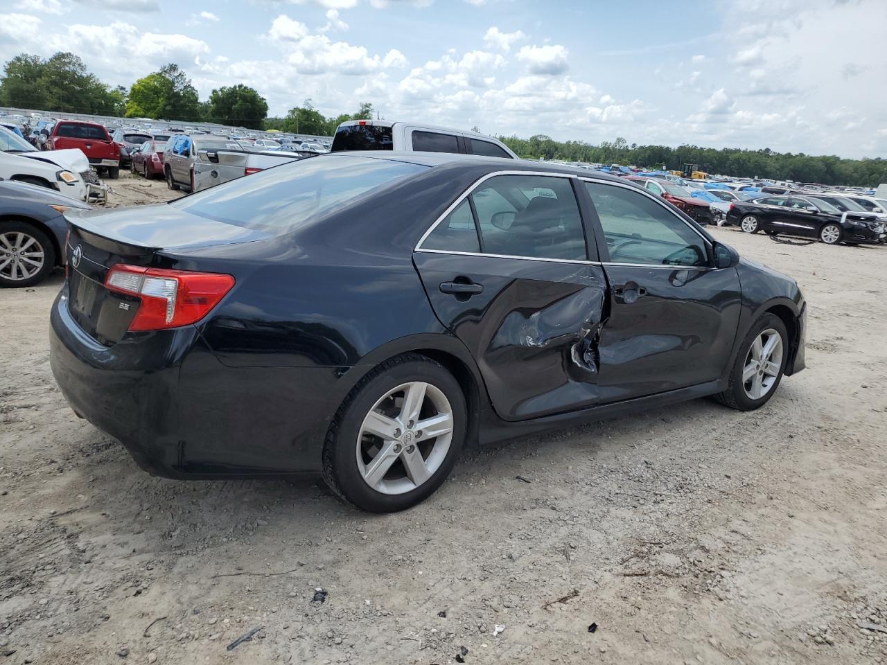2012 Toyota Camry Base - Фото 3