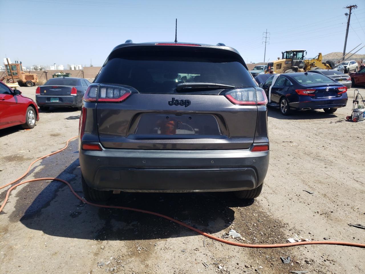 2021 Jeep Cherokee Latitude Plus - Фото 6