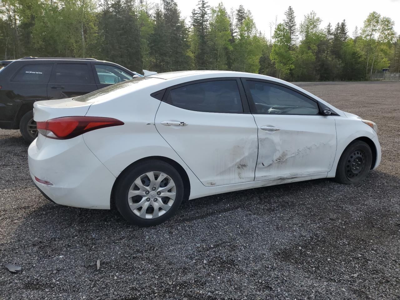 2016 Hyundai Elantra Se - Image 3