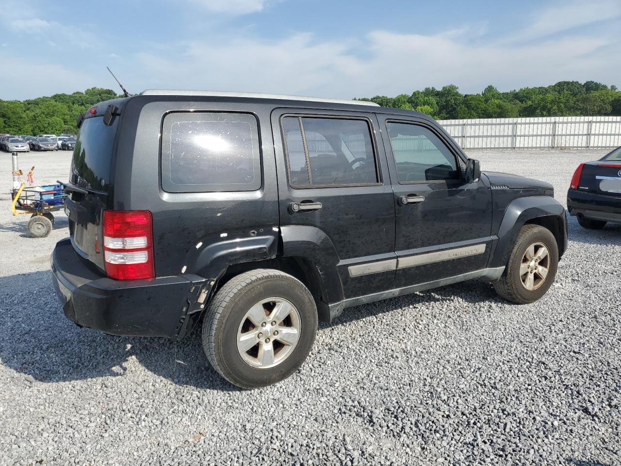 2012 Jeep Liberty Sport - Фото 3
