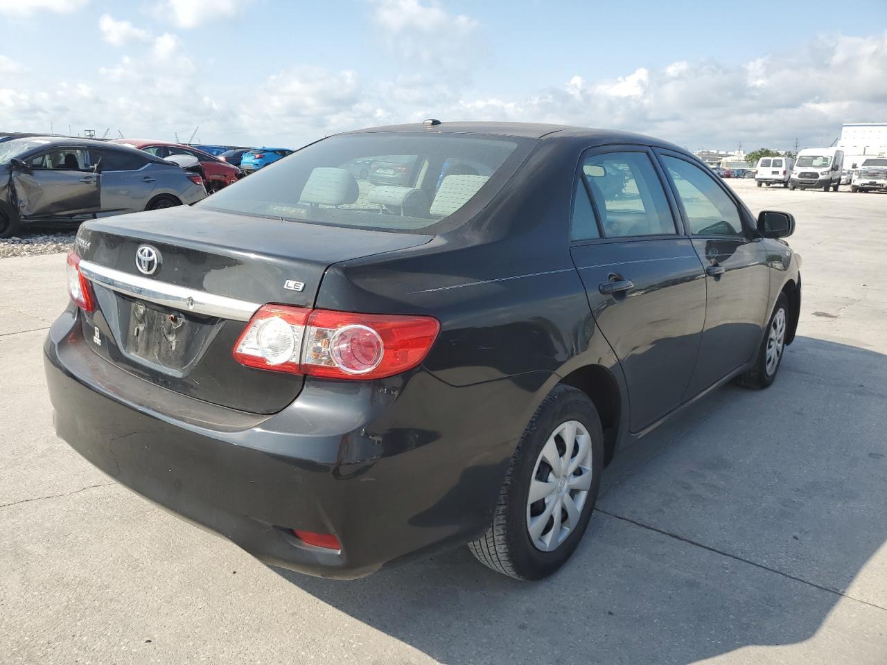 2011 Toyota Corolla Base - Фото 3