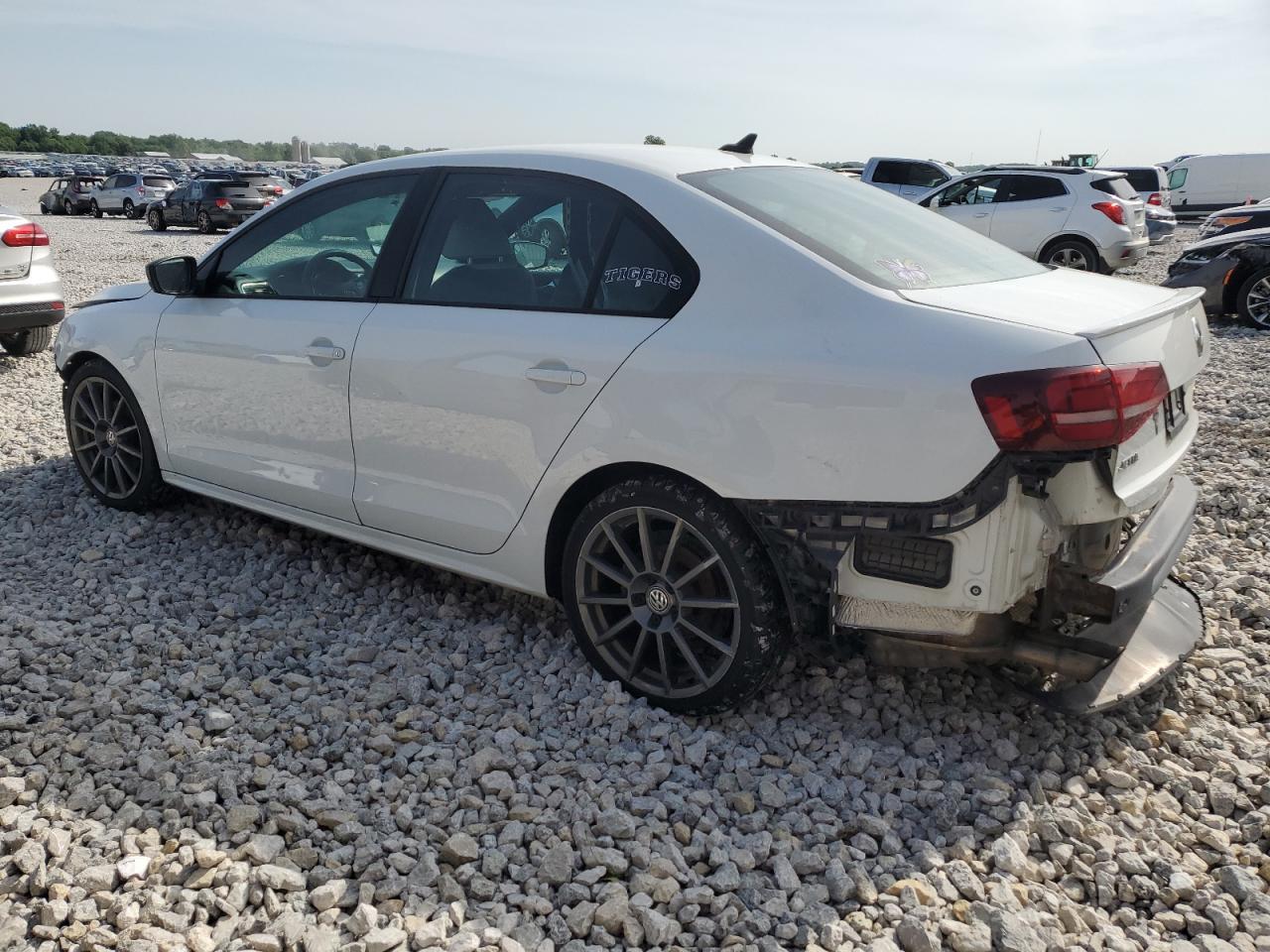 2016 Volkswagen Jetta Sport - Image 2