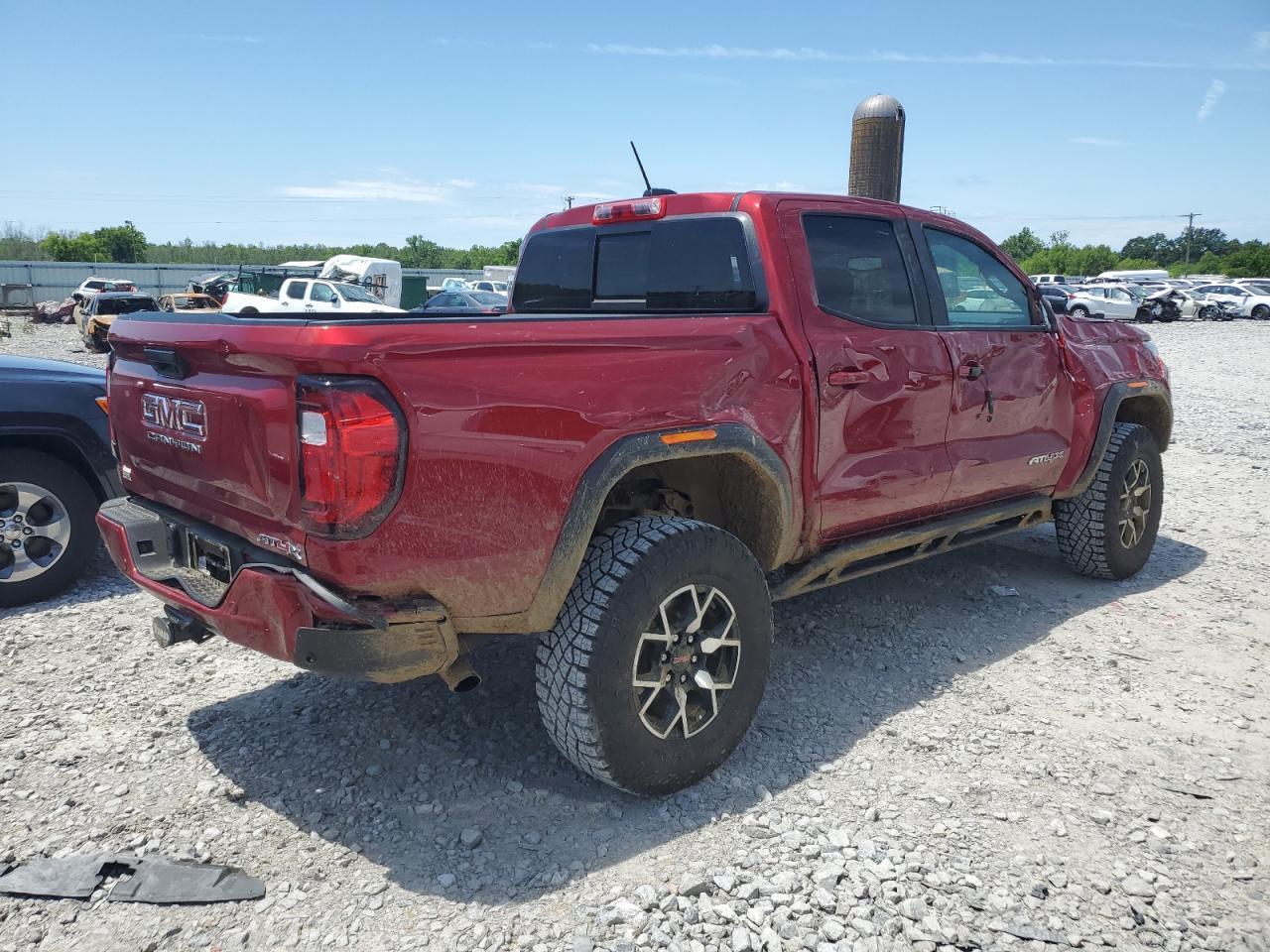 2024 GMC Canyon At4X - Image 3