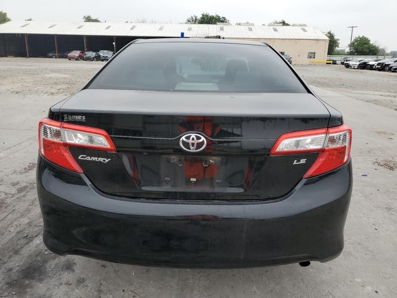 2014 Toyota Camry L - Фото 6
