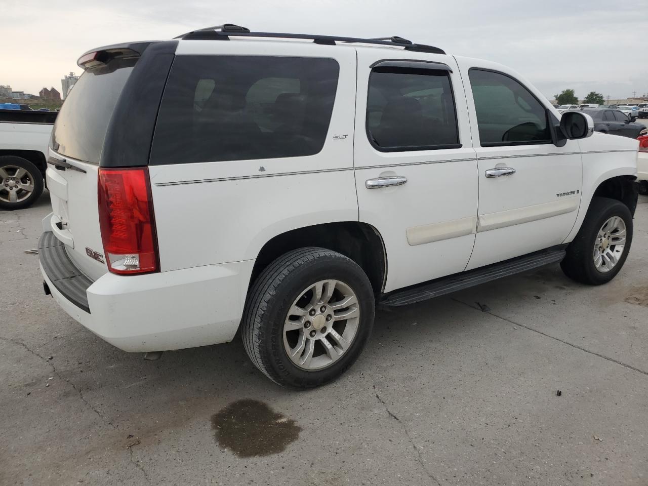 2007 GMC Yukon - Фото 3