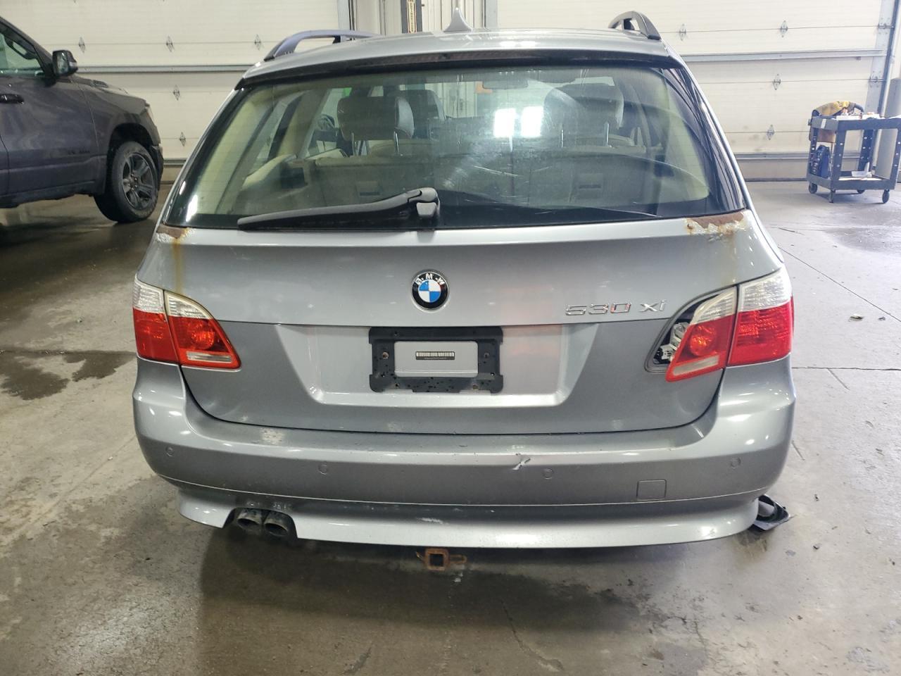 2007 BMW 530 Xit - Image 6