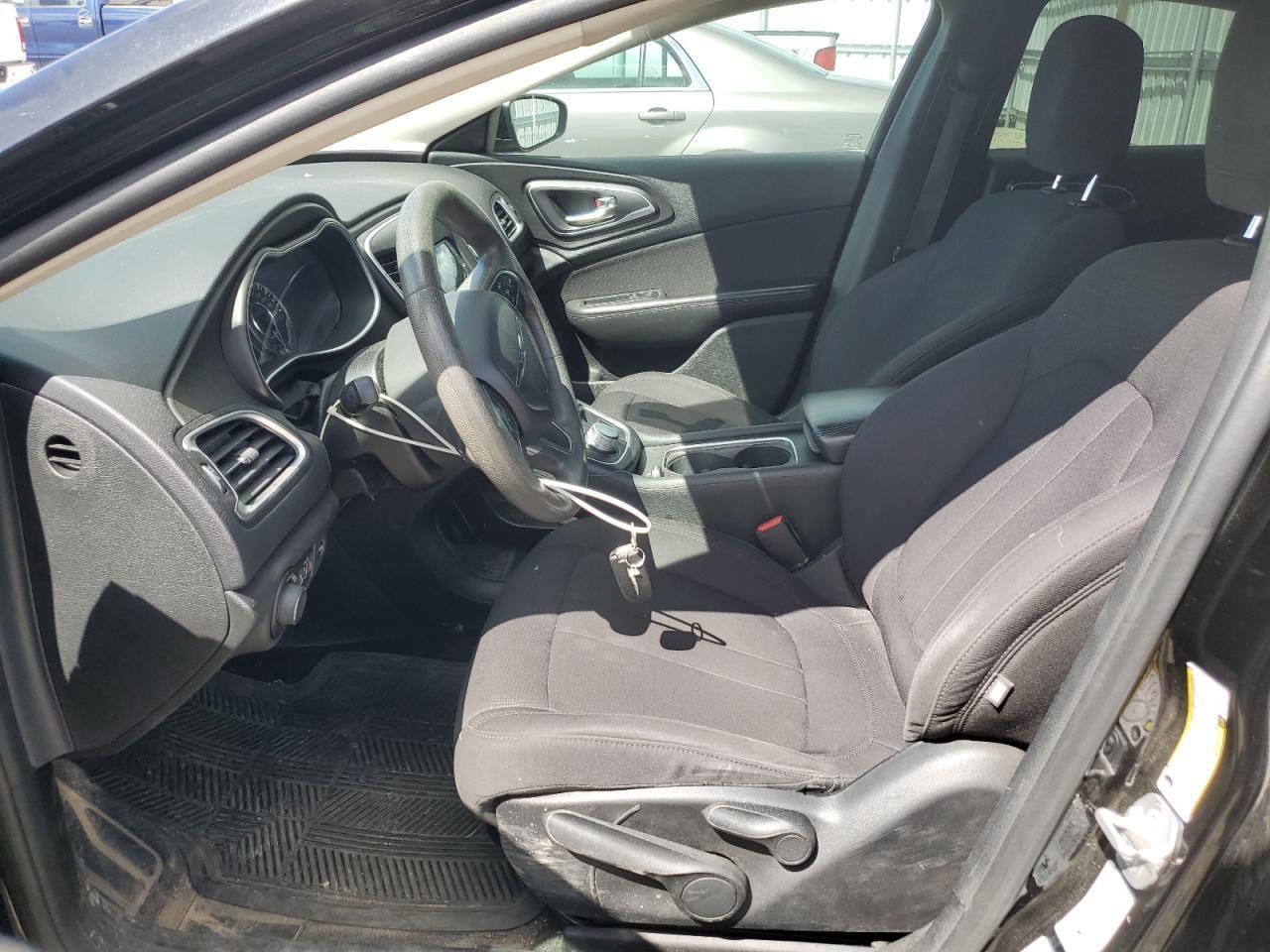 2015 Chrysler 200 Lx - Image 7