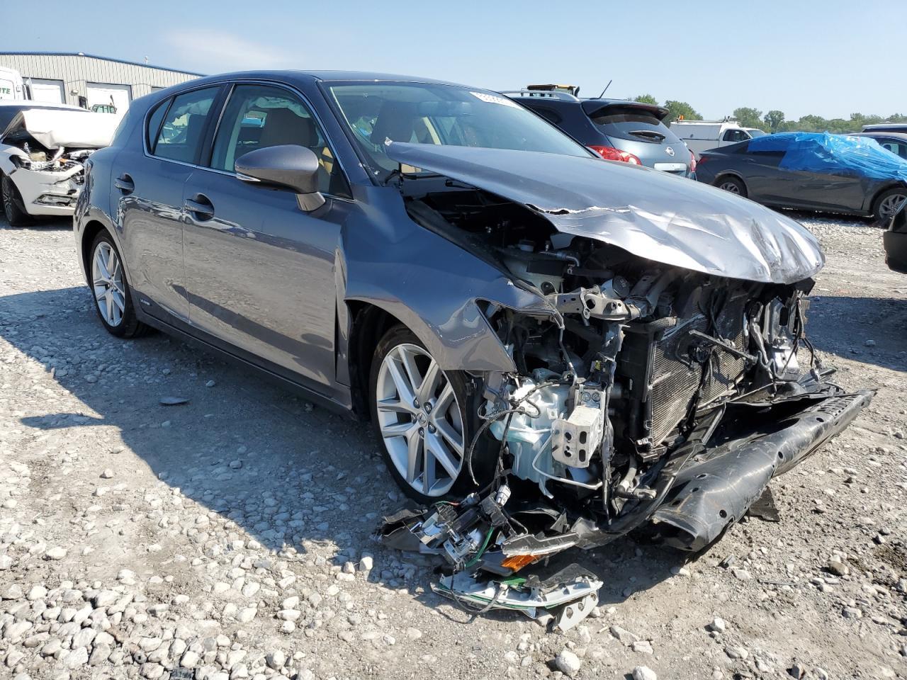 2017 Lexus Ct 200 - Image 4