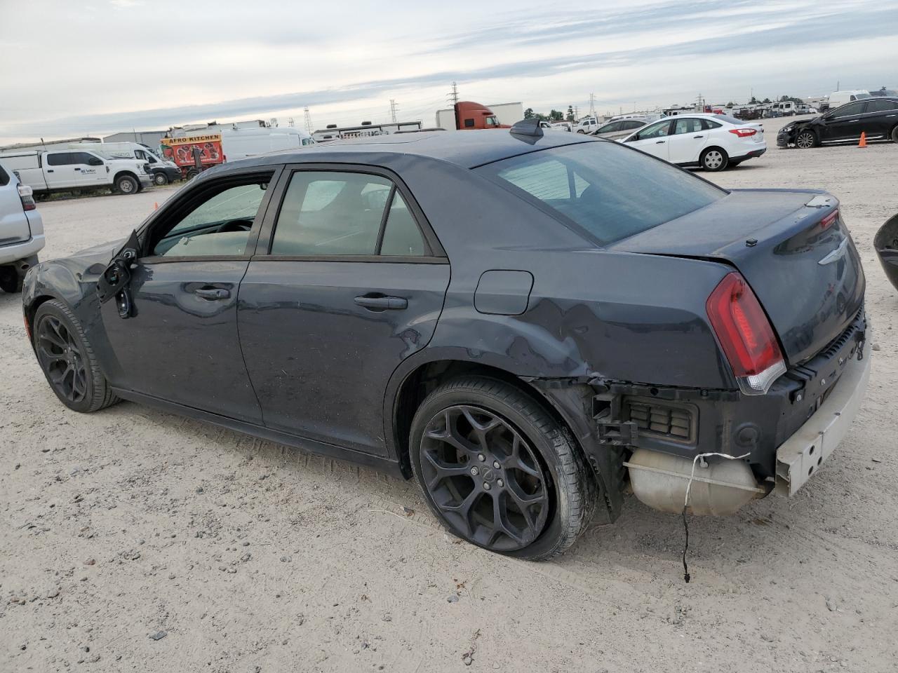 2019 Chrysler 300 S - Image 2