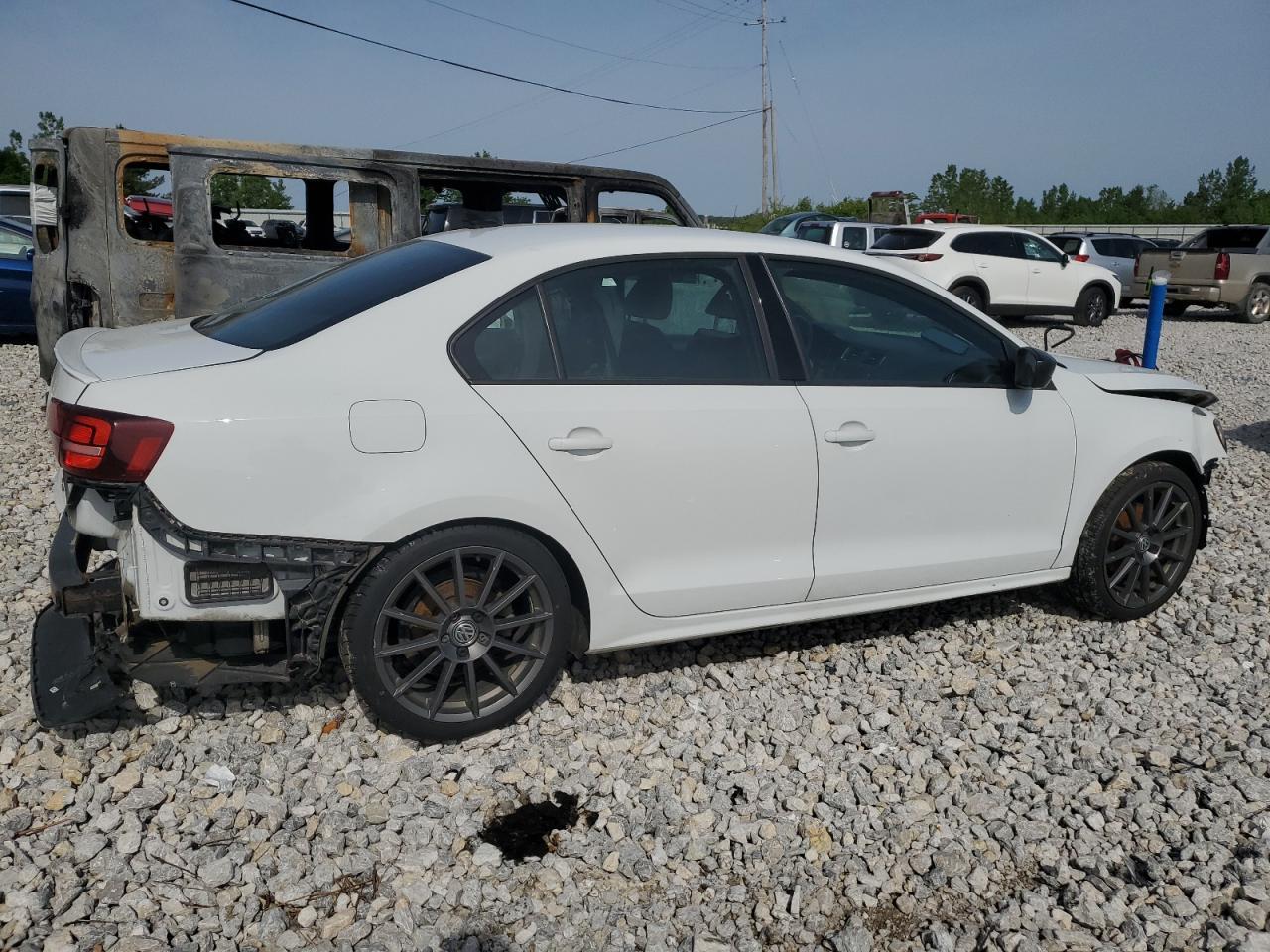 2016 Volkswagen Jetta Sport - Image 3