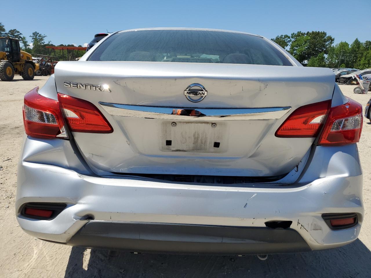 2018 Nissan Sentra S - Image 6
