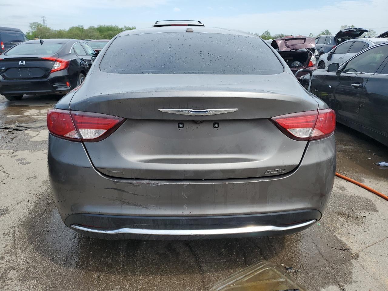 2015 Chrysler 200 Limited - Image 6