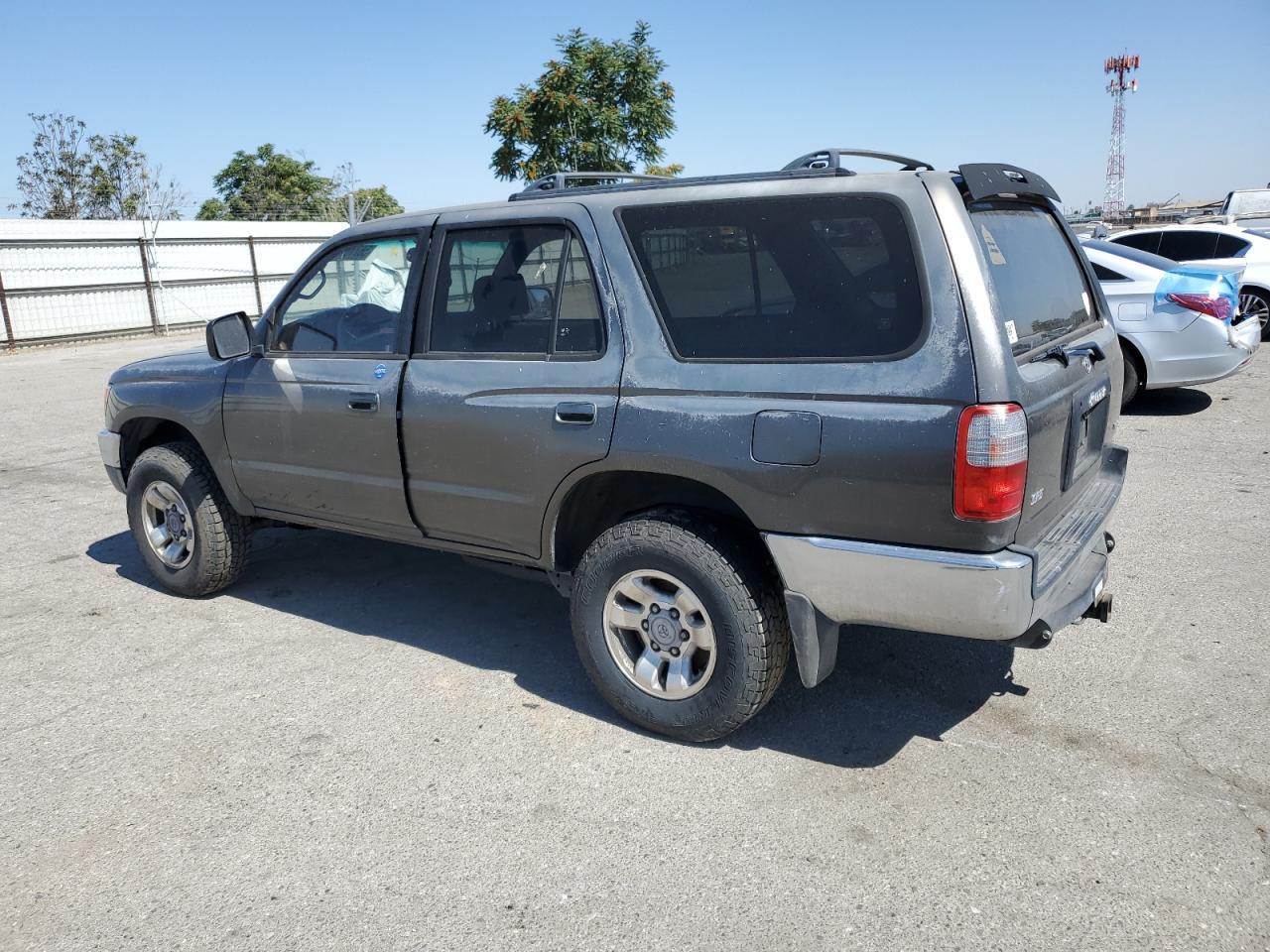 1997 Toyota 4Runner Sr5 - Image 2