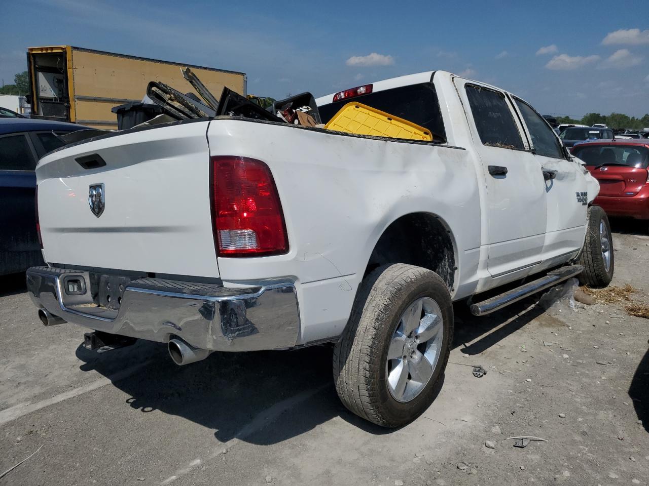 2019 Ram 1500 Classic Tradesman - Фото 3