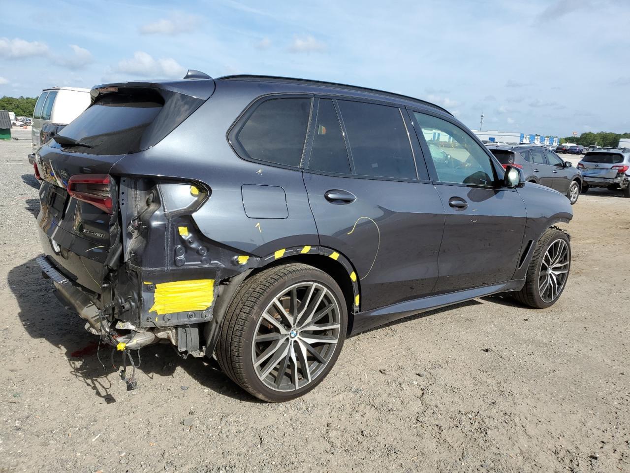 2019 BMW X5 xDrive40I - Image 3