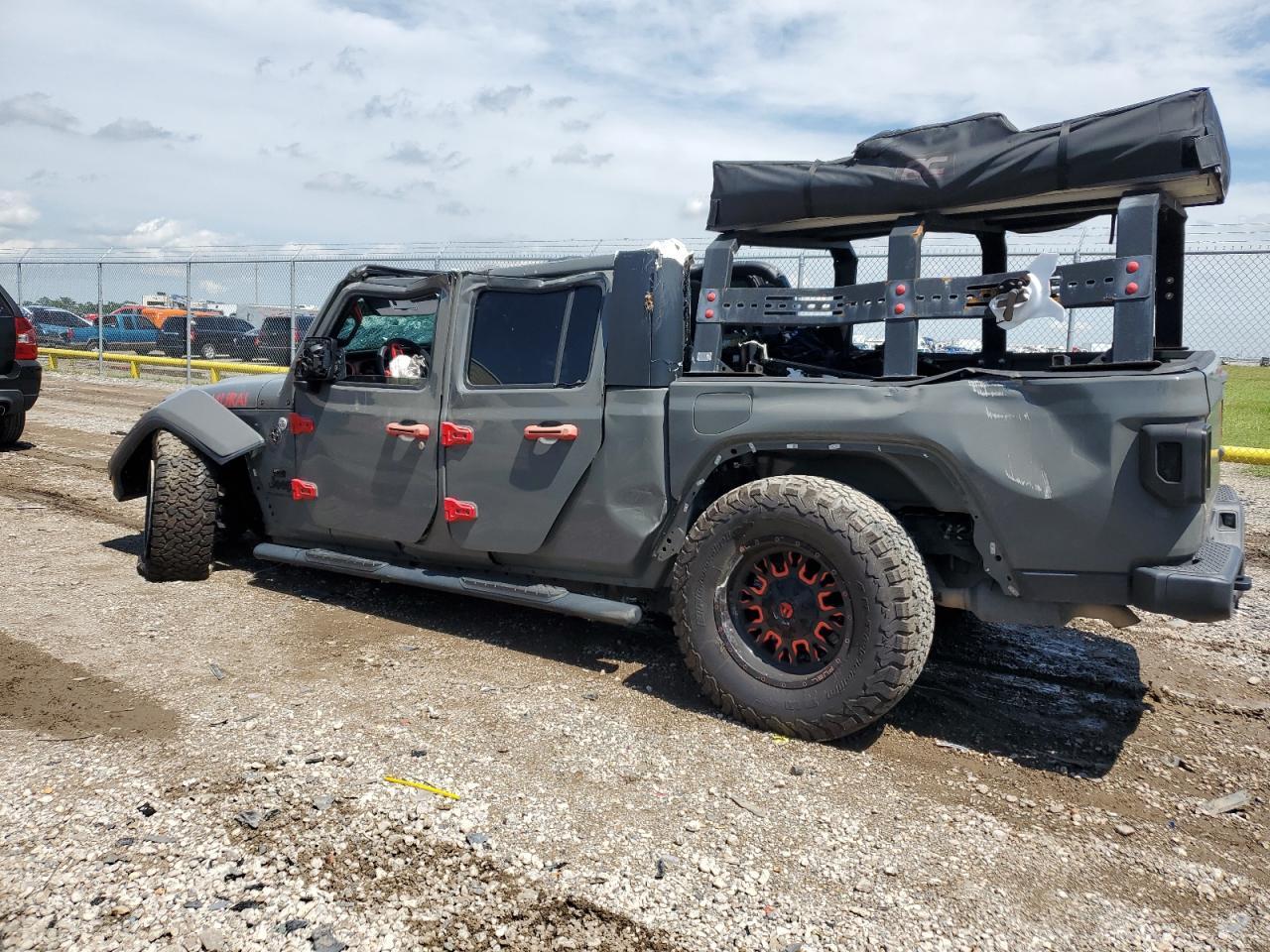 2020 Jeep Gladiator Sport - Image 2
