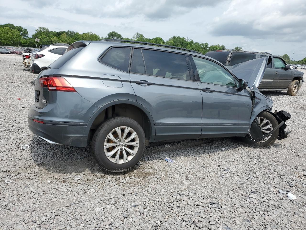 2020 Volkswagen Tiguan S - Фото 3